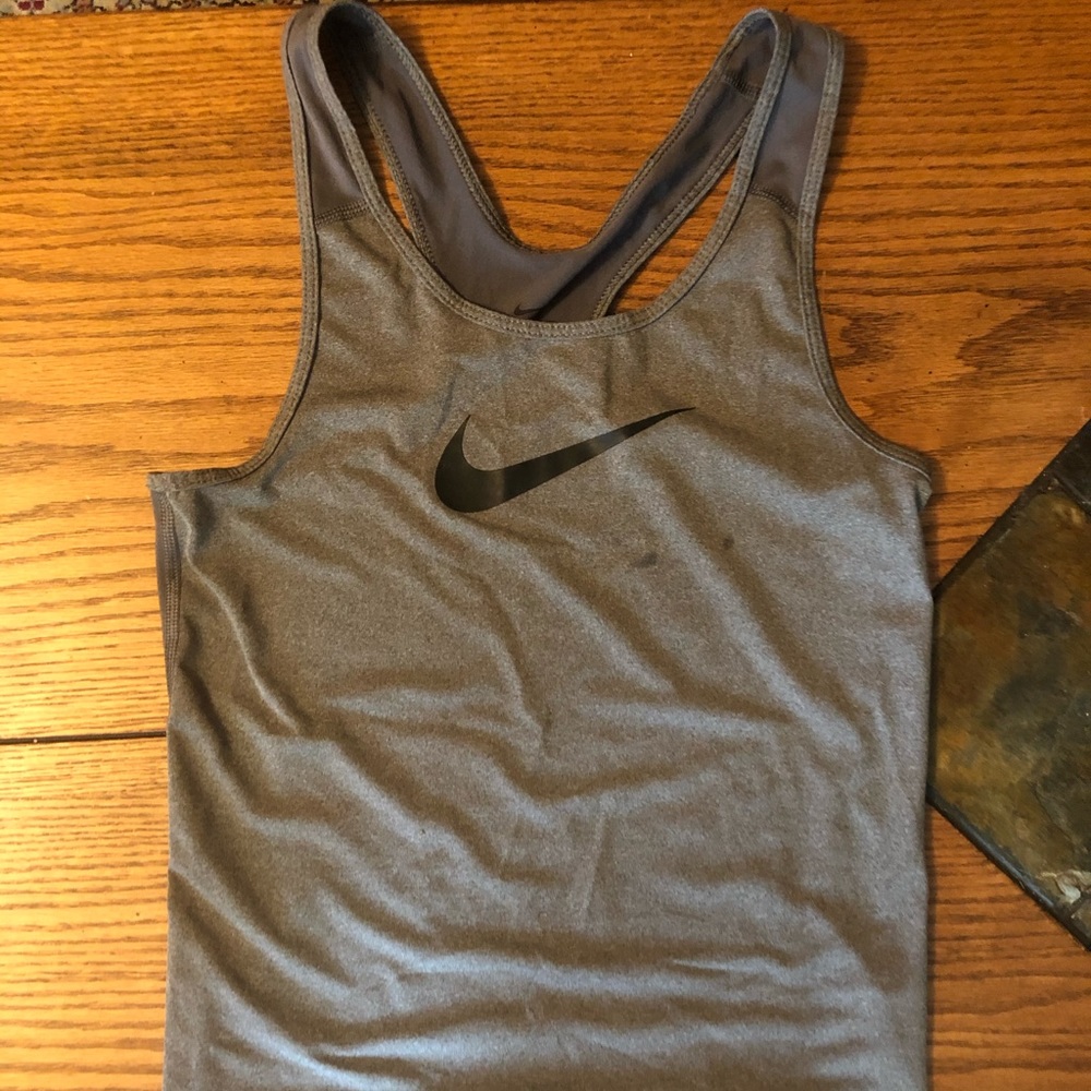 🌟3/$20 Nike Racerback Tank-top